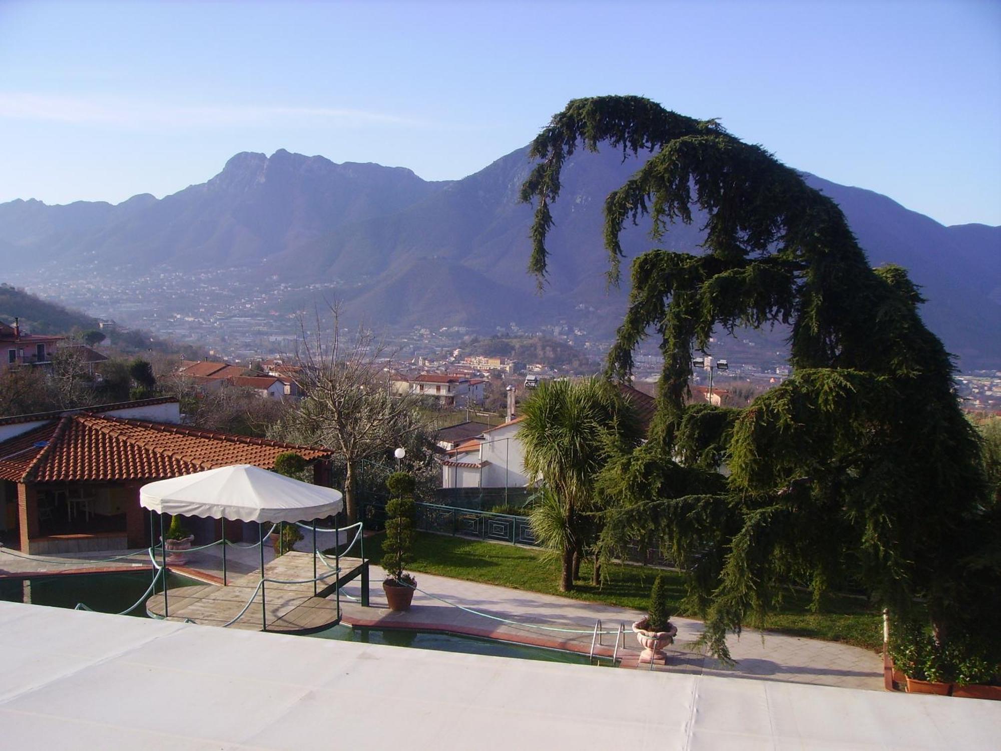 Hotel Diecimare Cava deʼ Tirreni Extérieur photo