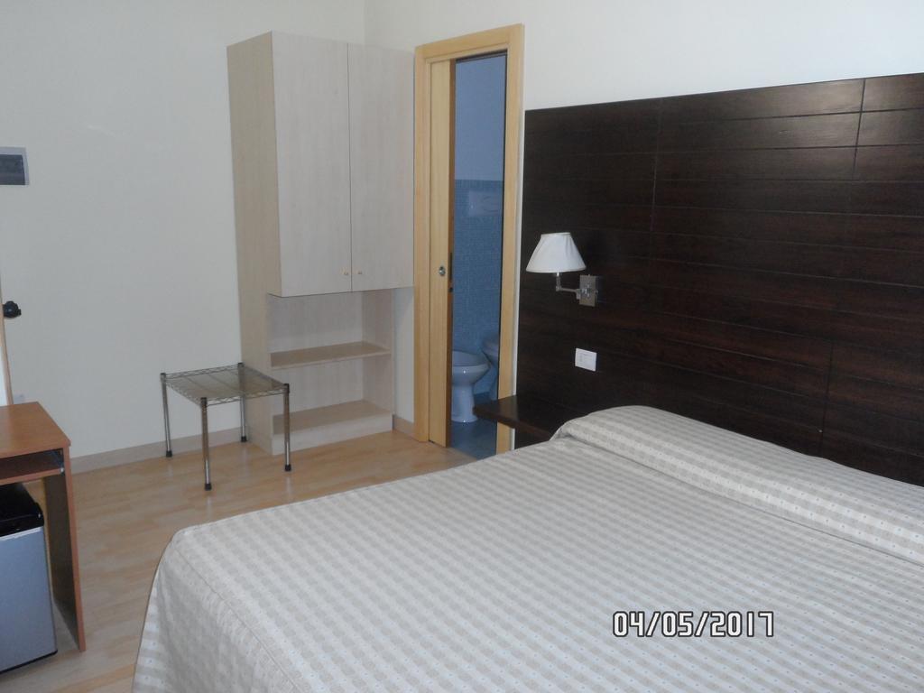 Hotel Diecimare Cava deʼ Tirreni Extérieur photo
