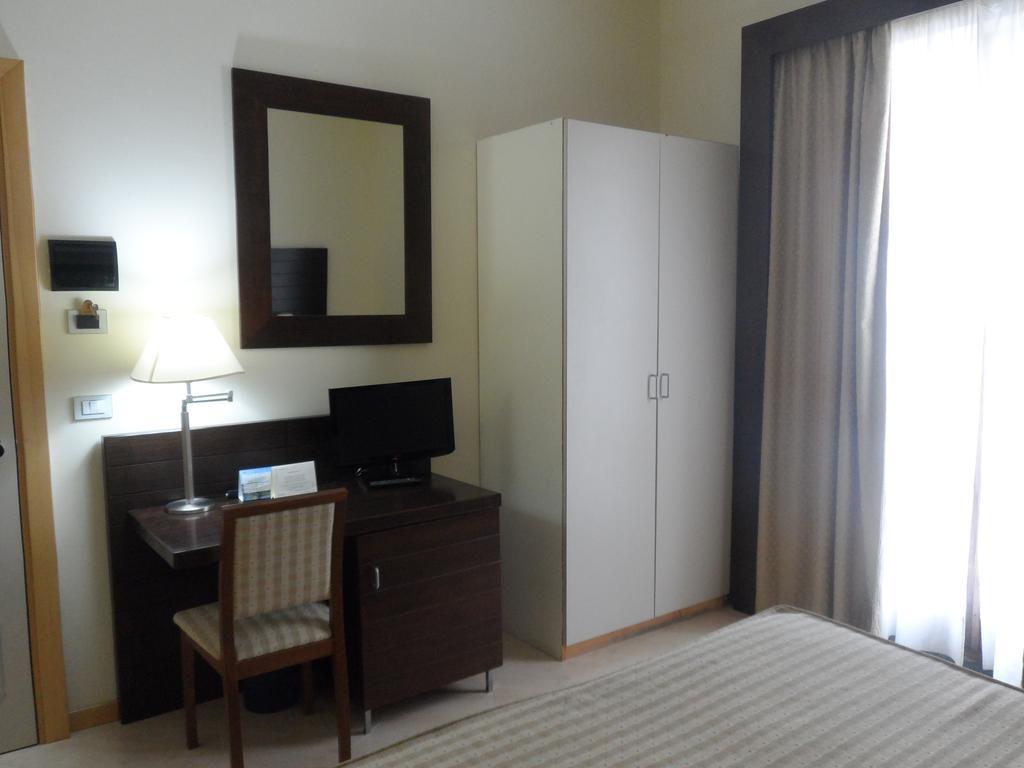 Hotel Diecimare Cava deʼ Tirreni Extérieur photo